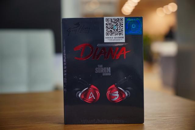 艾利和Diana评测开箱:更高性价比的平衡耳机,源自定制创始人!
